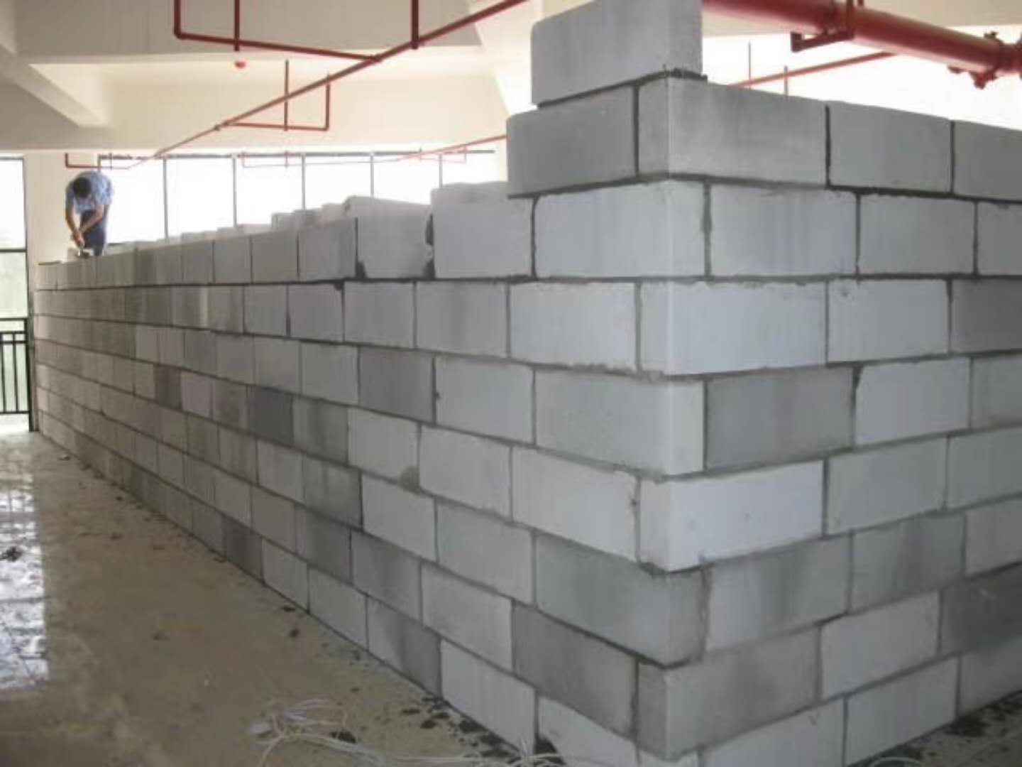 巴南蒸压加气混凝土砌块承重墙静力和抗震性能的研究